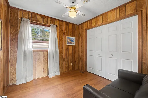 $525,000 | 694 Holloway Cove Road, Chappells, SC 29037