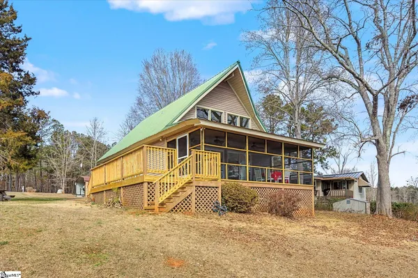 $525,000 | 694 Holloway Cove Road, Chappells, SC 29037