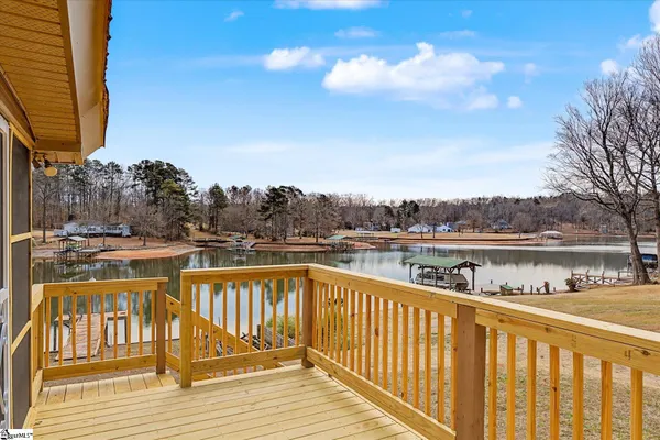 $525,000 | 694 Holloway Cove Road, Chappells, SC 29037
