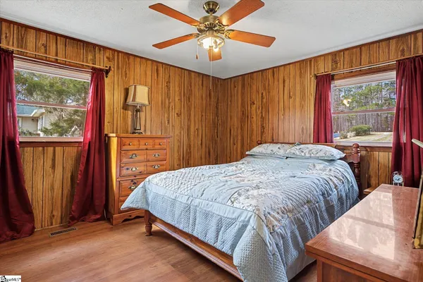 $525,000 | 694 Holloway Cove Road, Chappells, SC 29037