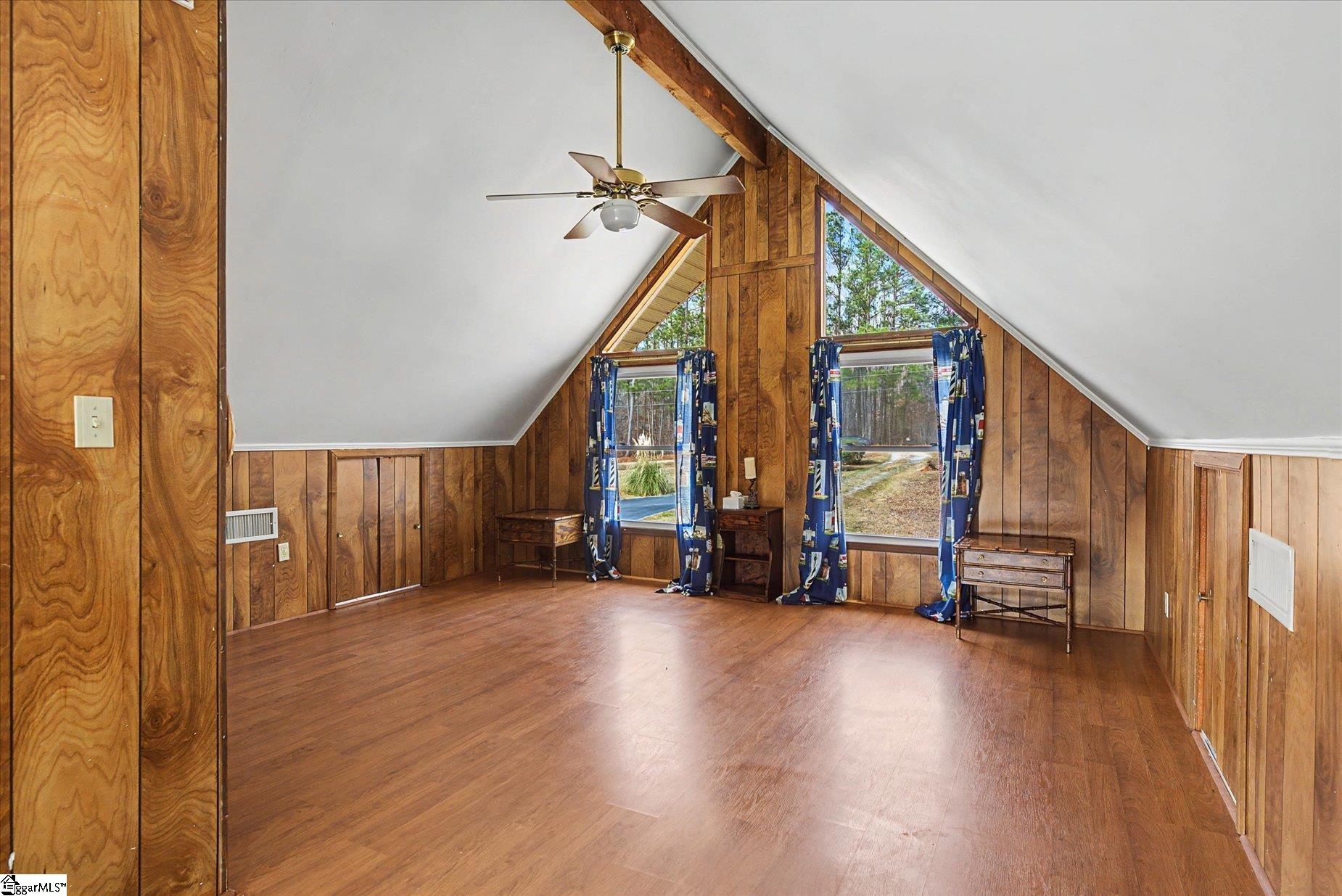 694 Holloway Cove Road Chappells, SC 29037 - Photo 4 of 35