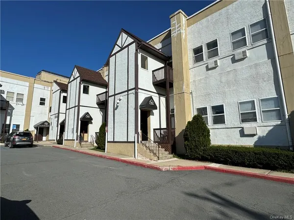 $159,900 | 39-unit 22 Church Street, Unit 22, Port Jervis, NY 12771