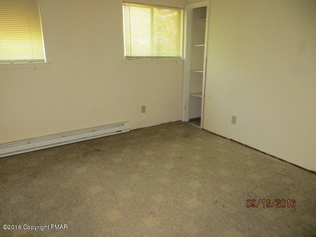 999 Stuart Place Bushkill, PA 18324 - Photo 6 of 8 IMG_2971