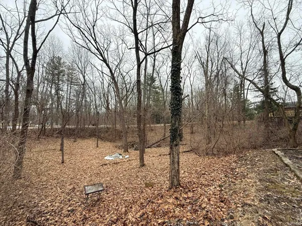 $2,295 | 1310 East Prairie Drive, Bloomington, IN 47408