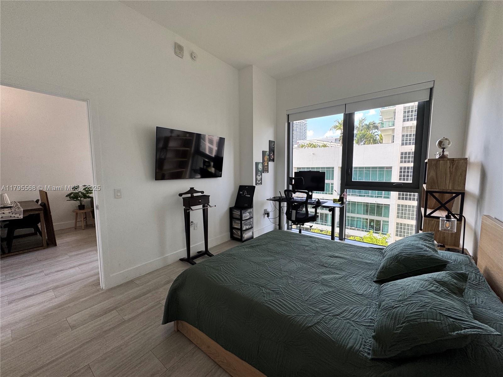121 Northeast 34th Street, Unit L601 Miami, FL 33137 - Photo 8 of 32