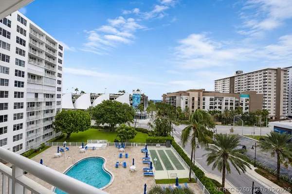 $2,900 | 201 North Ocean Boulevard, Unit 608, Pompano Beach, FL 33062