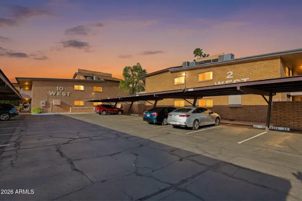 $374,900 | 10 West Northern Avenue, Unit 2, Phoenix, AZ 85021