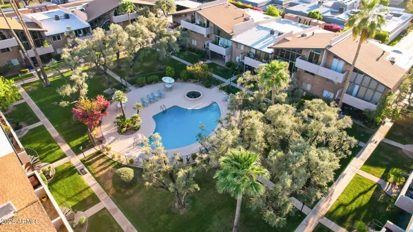 $374,900 | 10 West Northern Avenue, Unit 2, Phoenix, AZ 85021