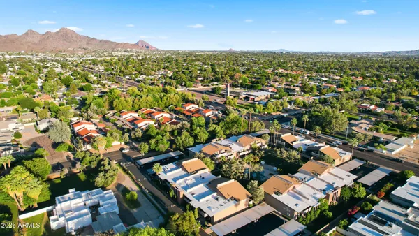 $374,900 | 10 West Northern Avenue, Unit 2, Phoenix, AZ 85021