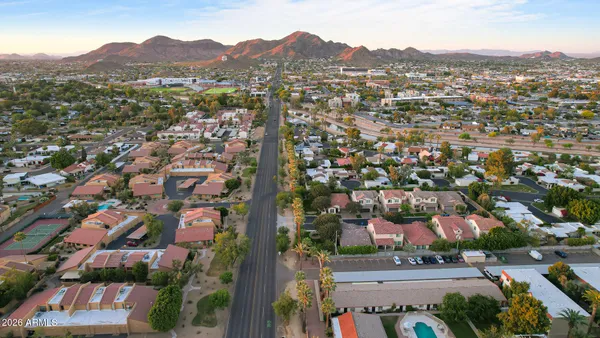 $374,900 | 10 West Northern Avenue, Unit 2, Phoenix, AZ 85021