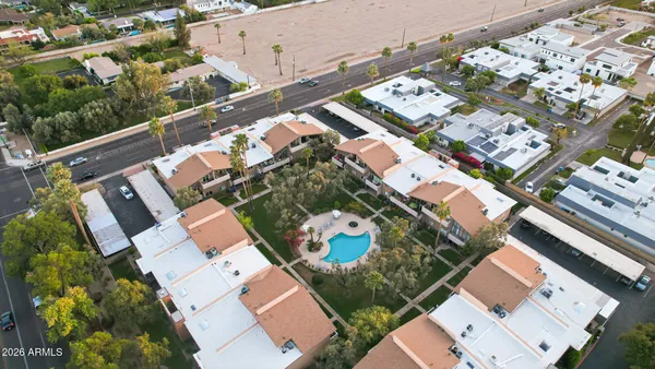 $374,900 | 10 West Northern Avenue, Unit 2, Phoenix, AZ 85021