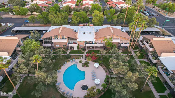 $374,900 | 10 West Northern Avenue, Unit 2, Phoenix, AZ 85021