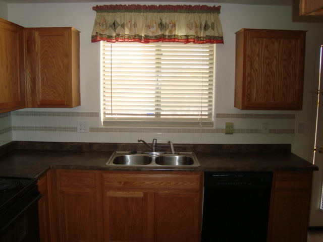 4365 West Alta Vista Road Laveen, AZ 85339 - Photo 14 of 24 Kitchen