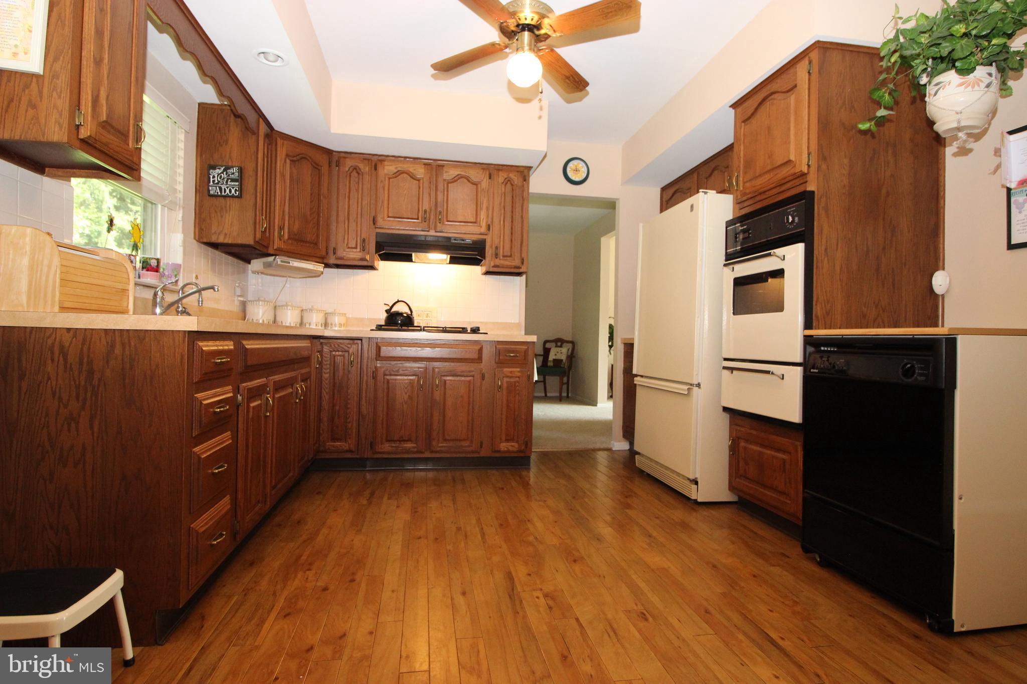 202 Centennial Road Warminster, PA 18974 - Photo 11 of 45 Gallery Image 11