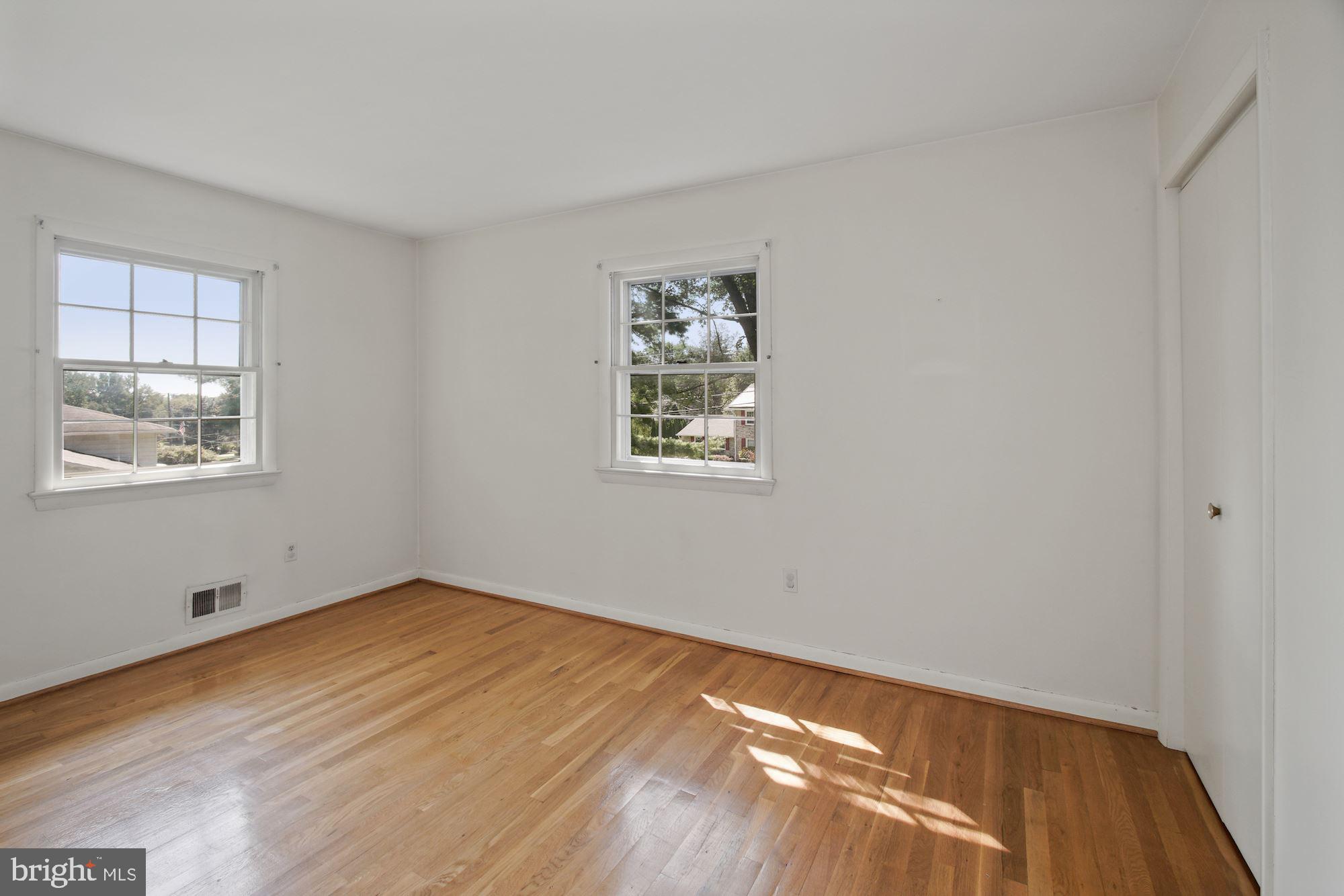 7308 Miller Fall Road Rockville, MD 20855 - Photo 17 of 36 Gallery Image 17
