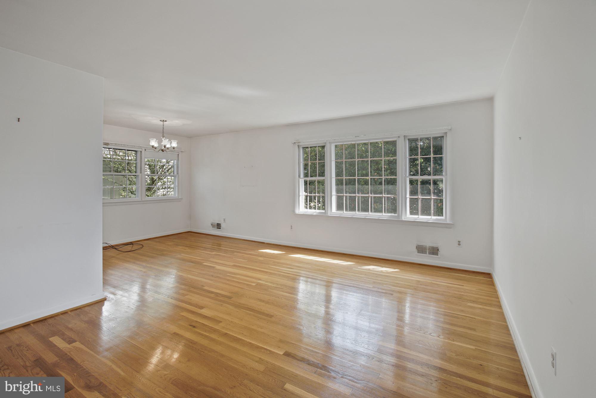 7308 Miller Fall Road Rockville, MD 20855 - Photo 5 of 36 Gallery Image 5