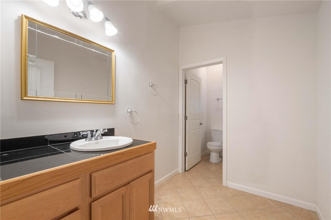 5313 Erlands Point Road Northwest Bremerton, WA 98312 - Photo 14 of 20 Gallery Image 14