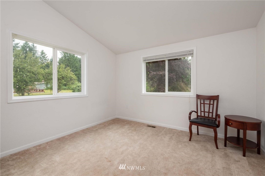 5313 Erlands Point Road Northwest Bremerton, WA 98312 - Photo 15 of 20 Gallery Image 15