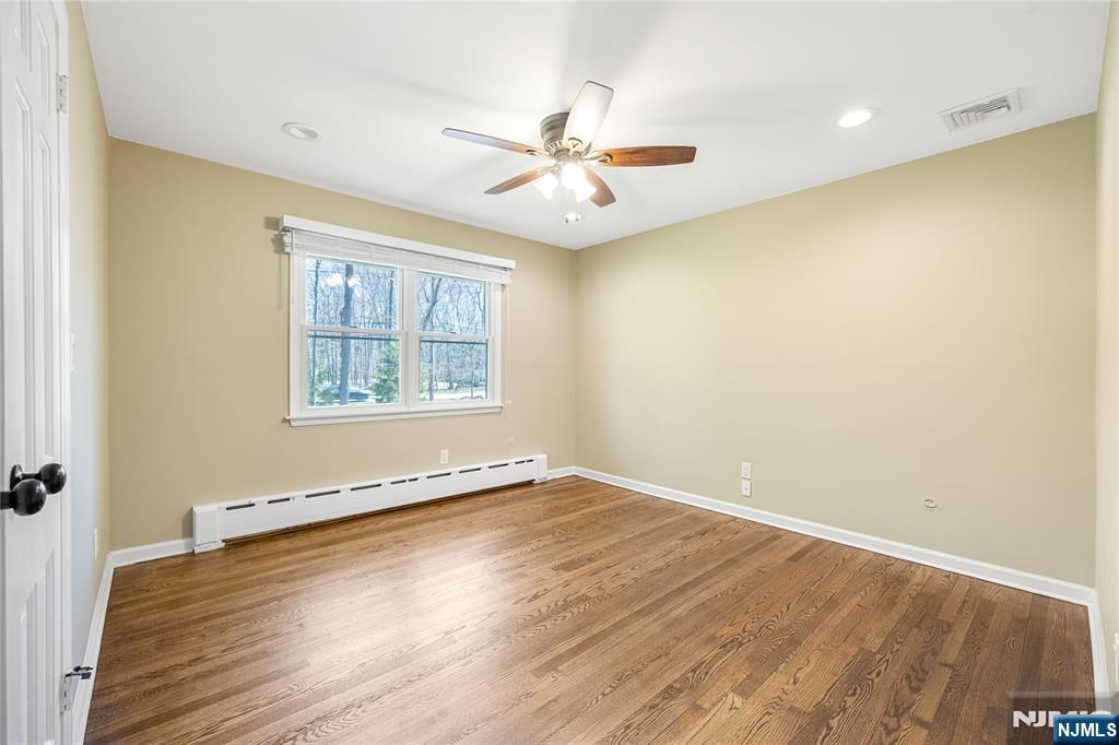 886 High Mountain Road Franklin Lakes, NJ 07417 - Photo 18 of 31