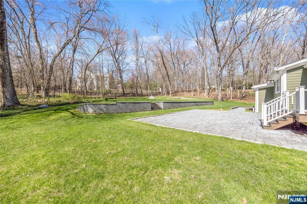 886 High Mountain Road Franklin Lakes, NJ 07417 - Photo 24 of 31