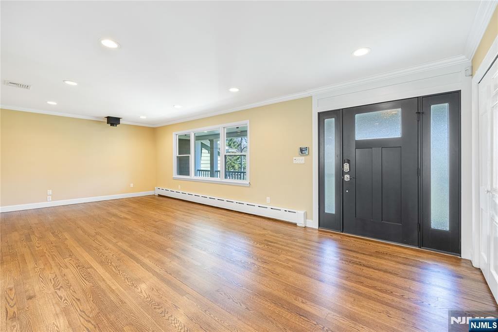 886 High Mountain Road Franklin Lakes, NJ 07417 - Photo 5 of 31