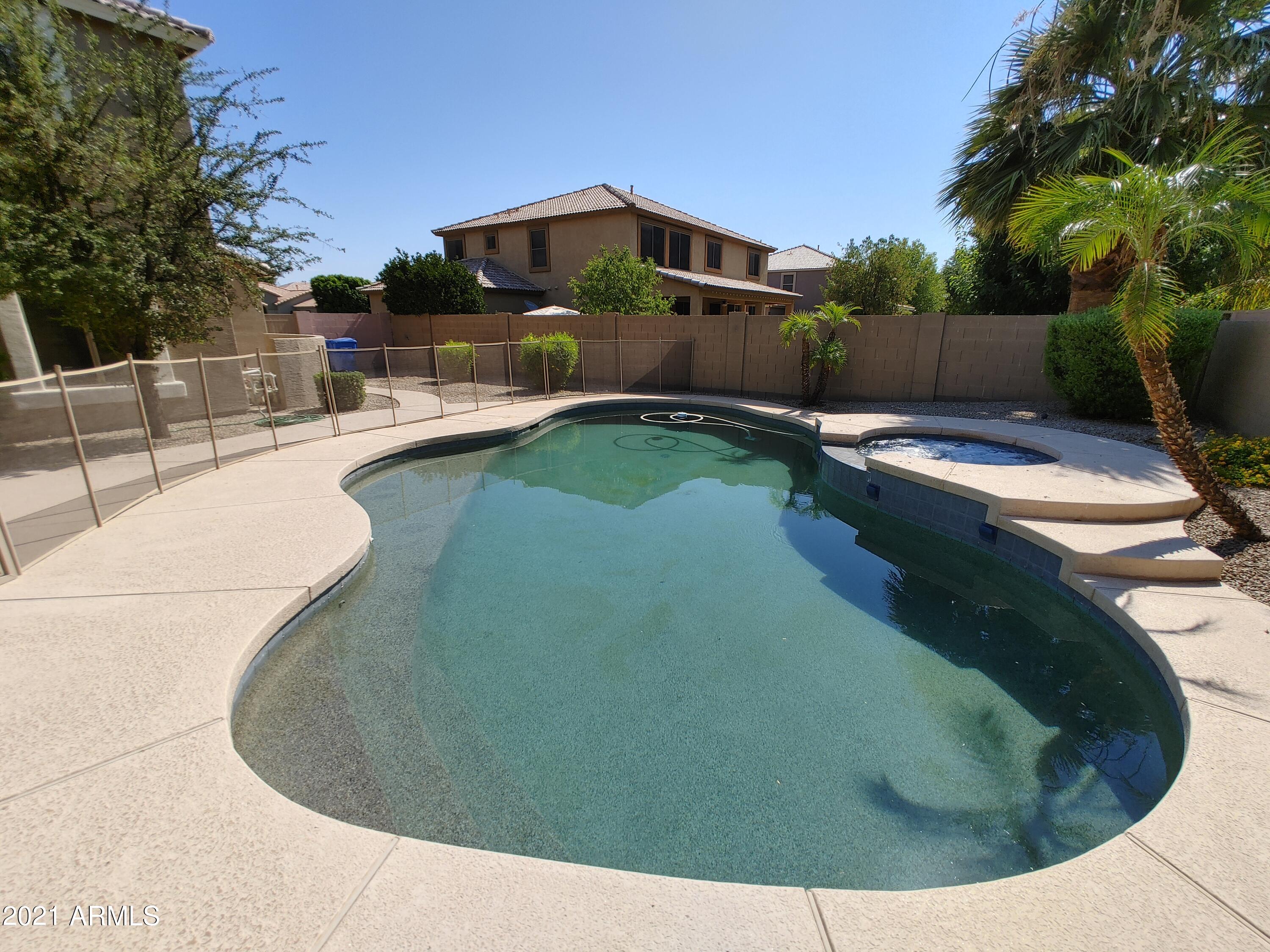 281 East Hopkins Road Gilbert, AZ 85295 - Photo 3 of 37 0630210934a_HDR