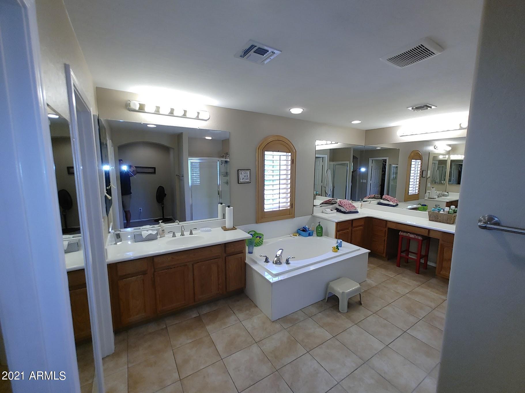 281 East Hopkins Road Gilbert, AZ 85295 - Photo 32 of 37 0630210945