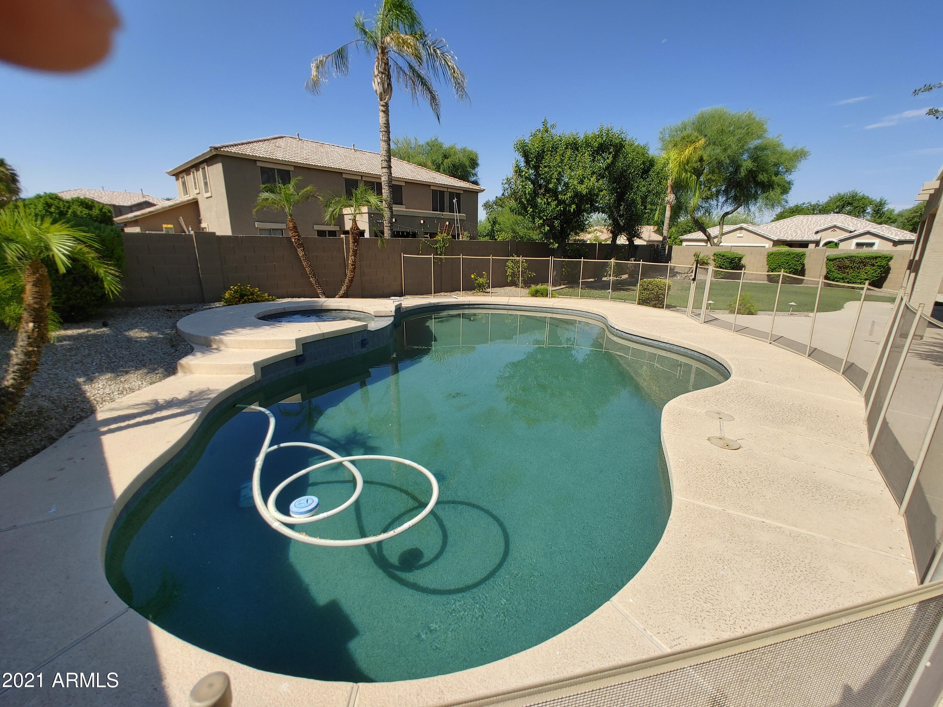 281 East Hopkins Road Gilbert, AZ 85295 - Photo 4 of 37 0630210935_HDR