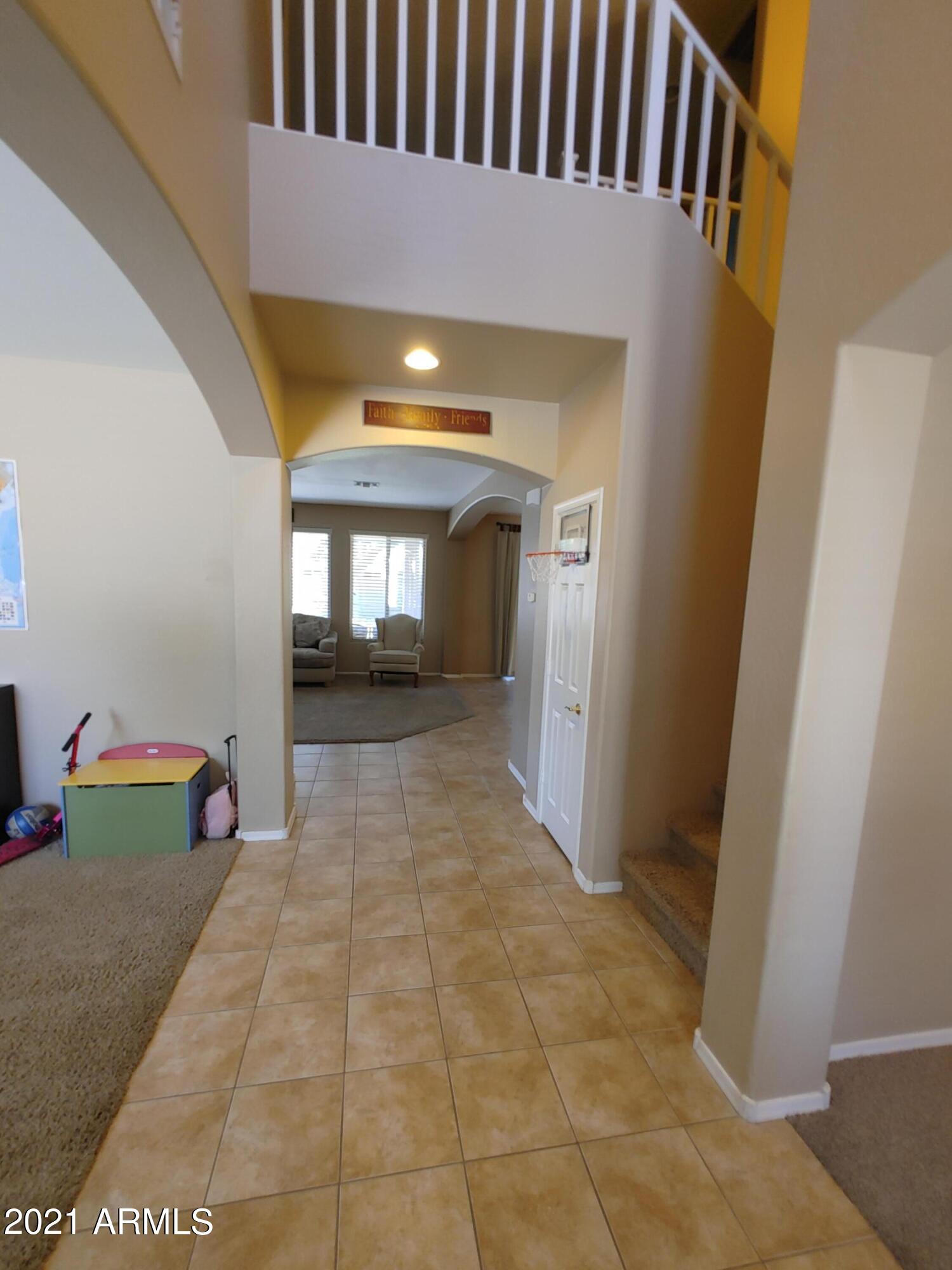 281 East Hopkins Road Gilbert, AZ 85295 - Photo 6 of 37 0630210936