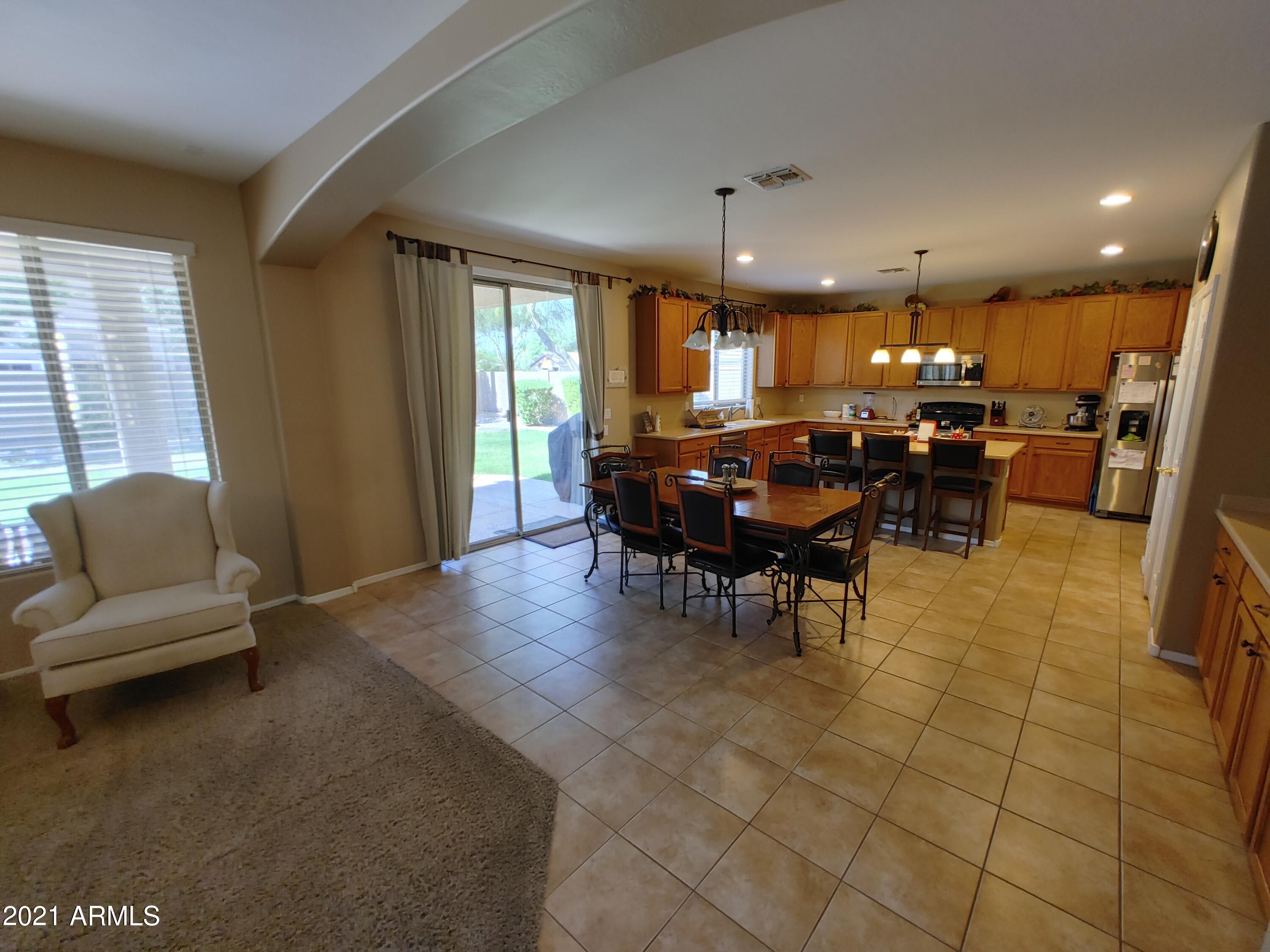 281 East Hopkins Road Gilbert, AZ 85295 - Photo 9 of 37 0630210937c_HDR