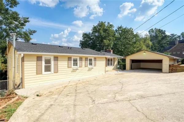 $4,200 | 6163 Lake Lanier Heights Road, Buford, GA 30518