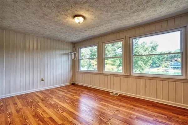 $4,200 | 6163 Lake Lanier Heights Road, Buford, GA 30518
