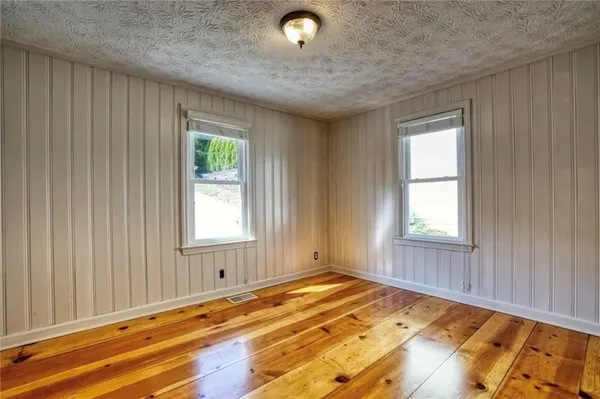 $4,200 | 6163 Lake Lanier Heights Road, Buford, GA 30518