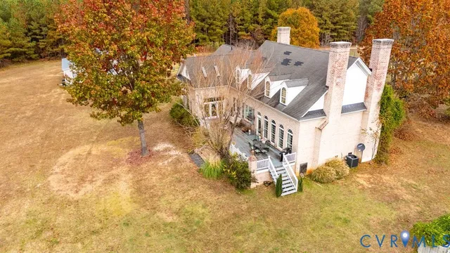 $945,900 | 574 Old Kings Road, Drakes Branch, VA 23937