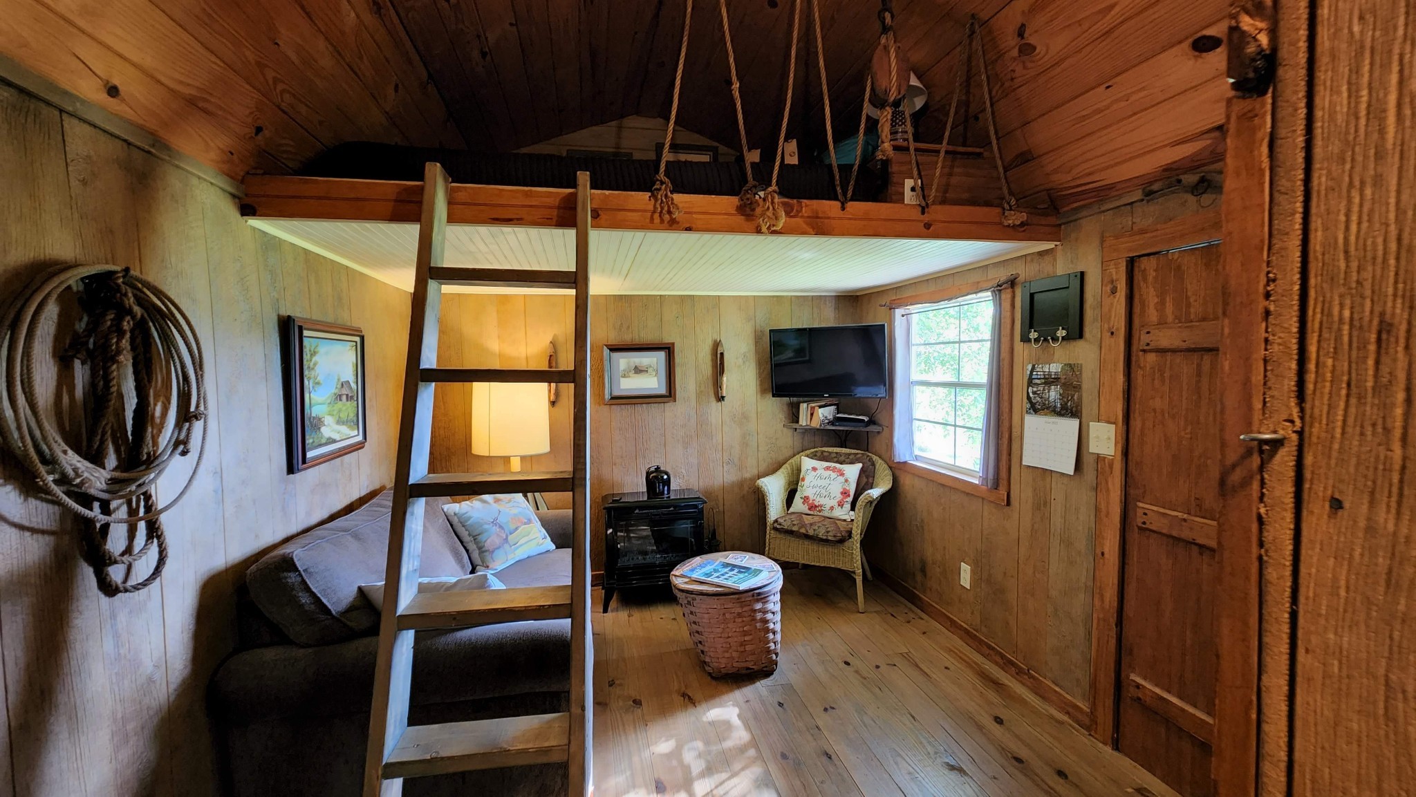 604 Oris Sain Road Morrison, TN 37357 - Photo 76 of 99 a view of a chairs and table in a patio