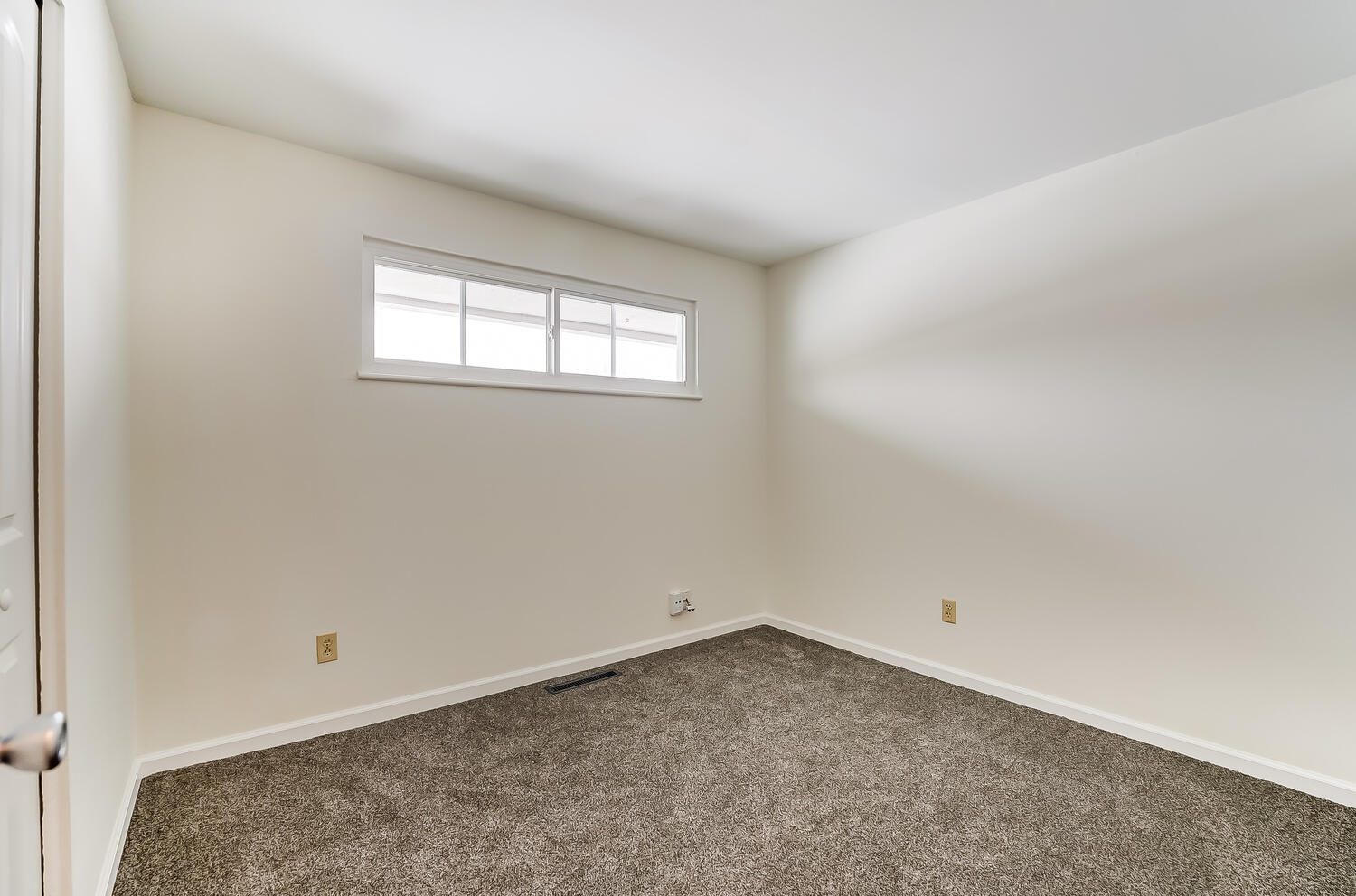 5744 Botkins Road Dayton, OH 45424 - Photo 20 of 31