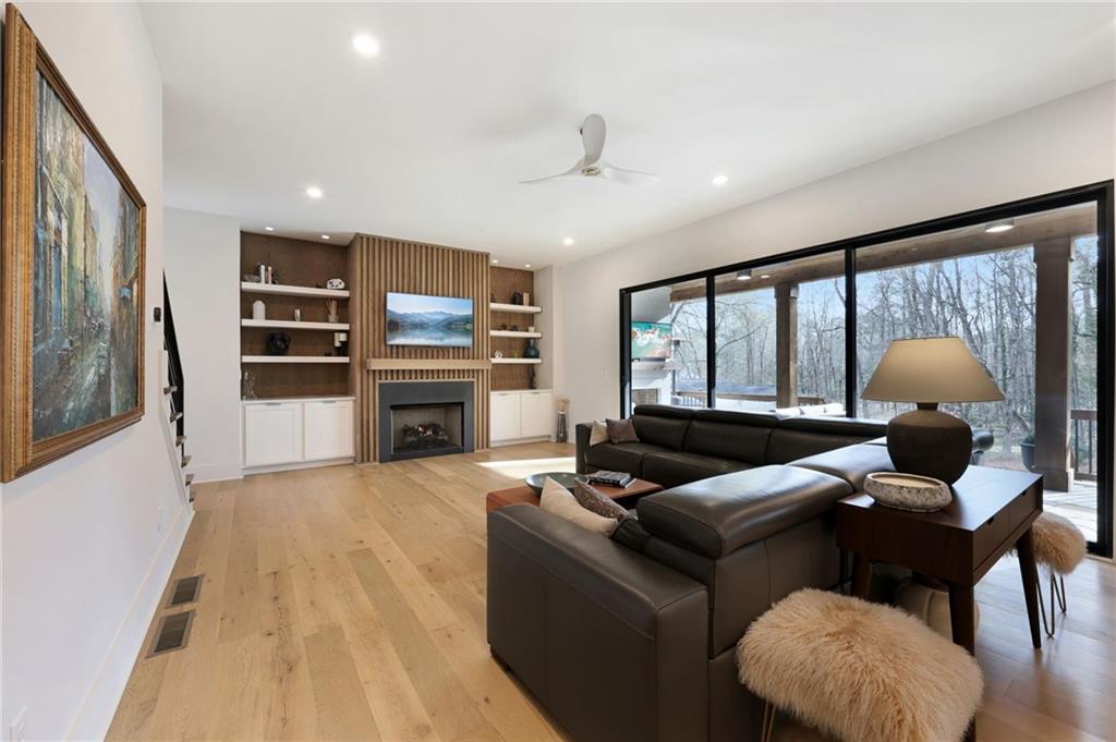 1025 Reed Farm Lane Roswell, GA 30076 - Photo 10 of 54