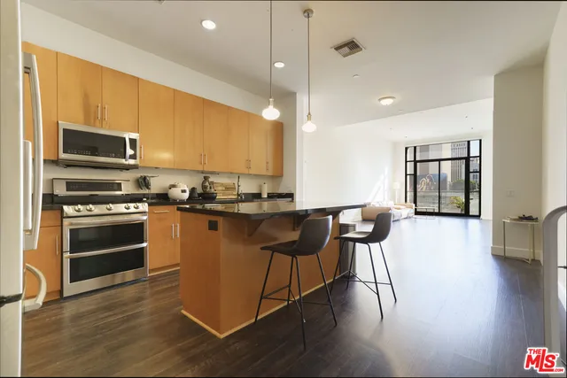 $665,000 | 3223 West 6th Street, Unit 309, Los Angeles, CA 90020