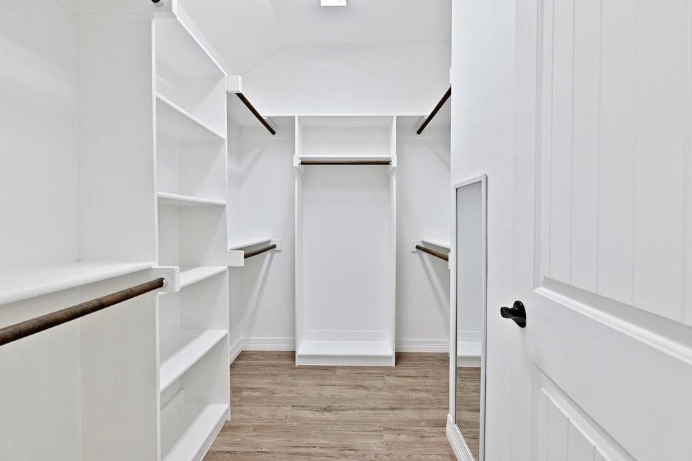118 Cherokee Street Greenville, TX 75402 - Photo 10 of 19 a view of an entryway with staircase
