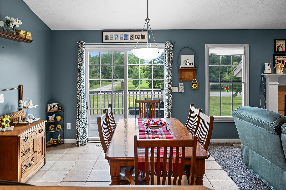 421 Sunset Drive Colfax, IL 61728 - Photo 7 of 44