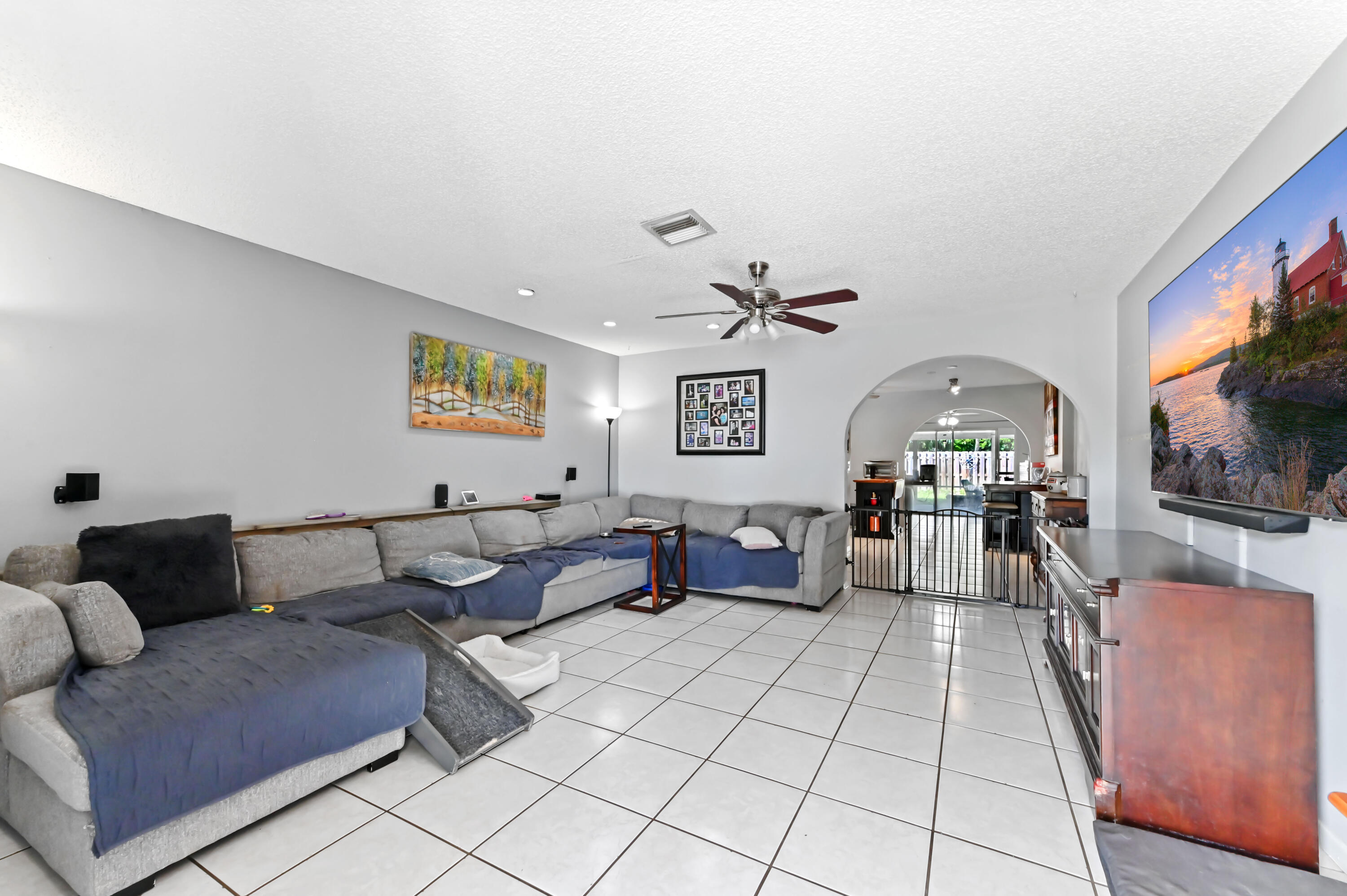 1320 Riverside Circle Wellington, FL 33414 - Photo 30 of 46 05 Living Room 01