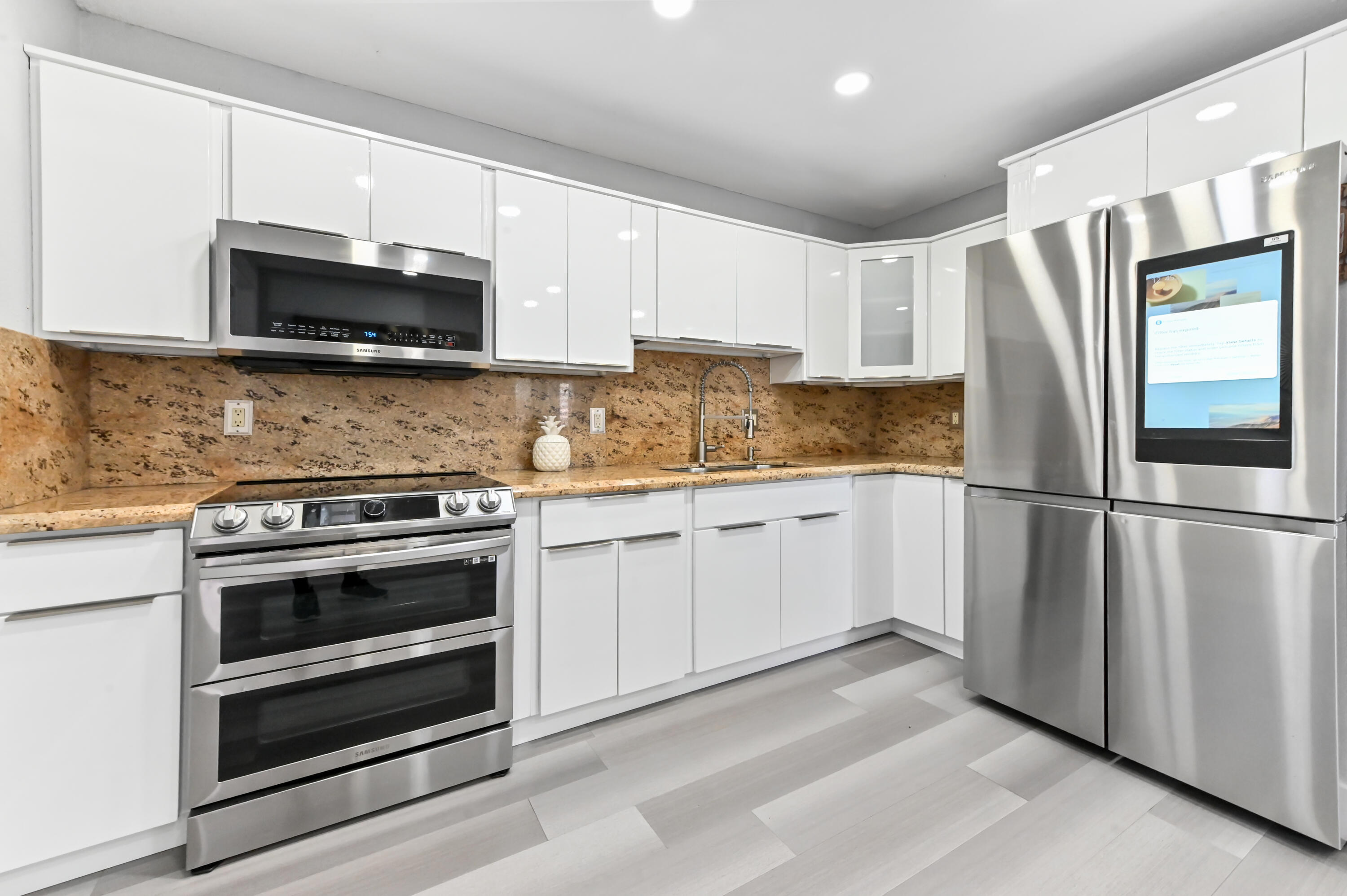 1320 Riverside Circle Wellington, FL 33414 - Photo 8 of 46 07 Kitchen 03