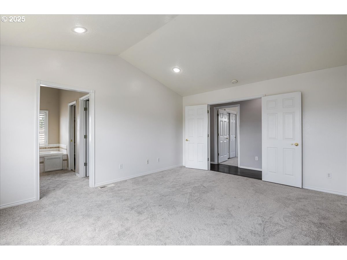 3253 Southeast 24th Terrace Gresham, OR 97080 - Photo 24 of 43 a view of an empty room and a bathroom