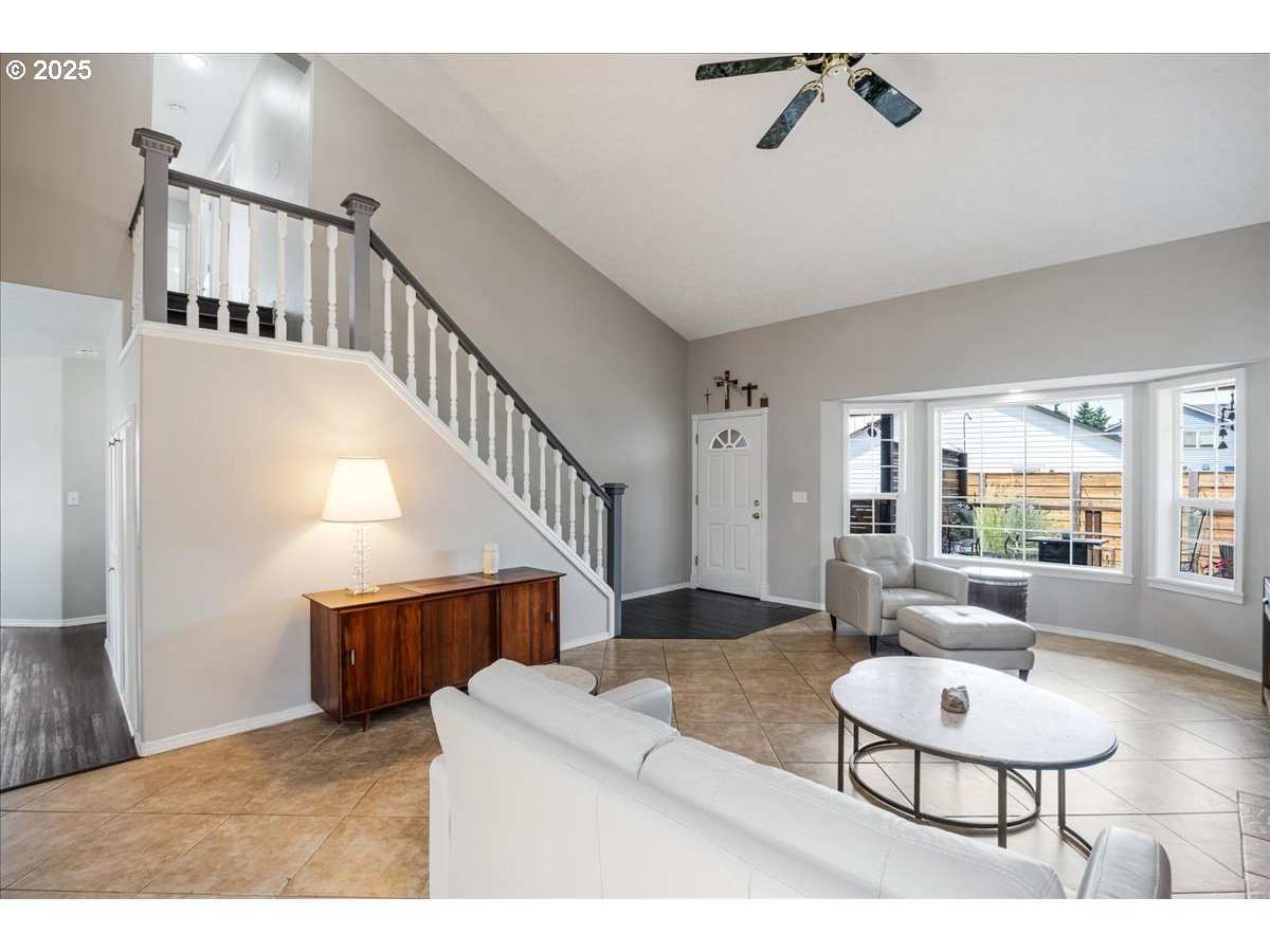 3253 Southeast 24th Terrace Gresham, OR 97080 - Photo 6 of 43 a living room with furniture and a table