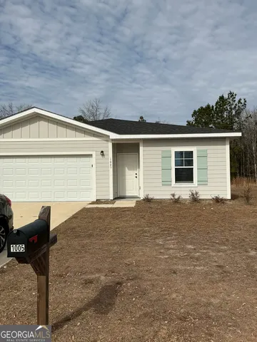$1,825 | 1005 Autumns Wood Circle East, Brunswick, GA 31525