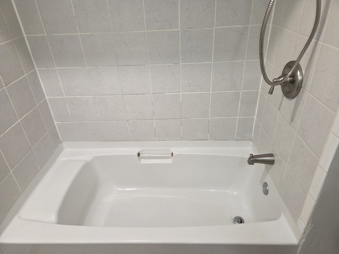528 East Main Street Barrington, IL 60010 - Photo 14 of 18 a close view of a bathtub in a bathroom