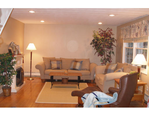 5 Ansie Road Chelmsford, MA 01824 - Photo 5 of 14