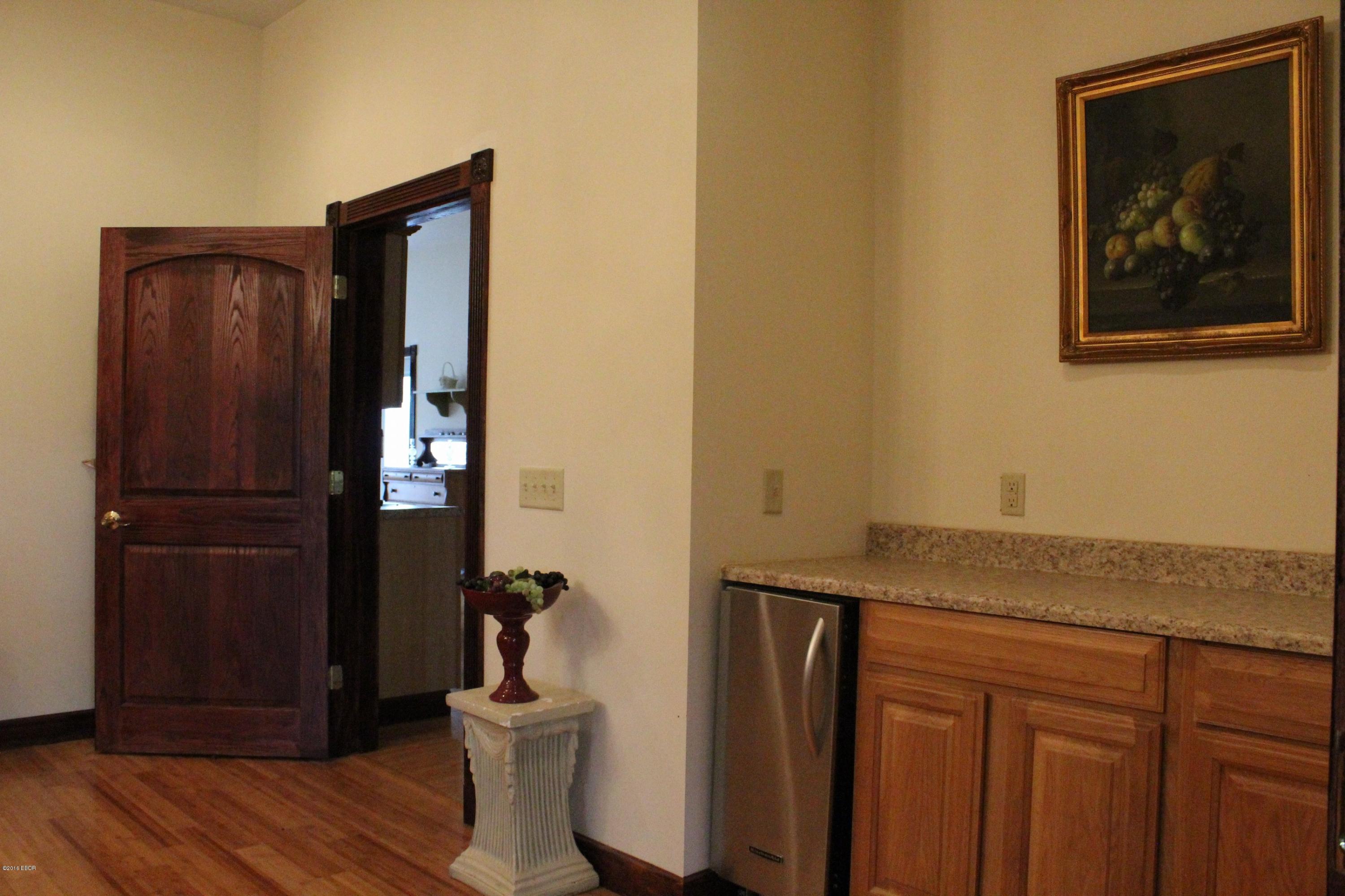 6156 Chautauqua Road Murphysboro, IL 62966 - Photo 17 of 47