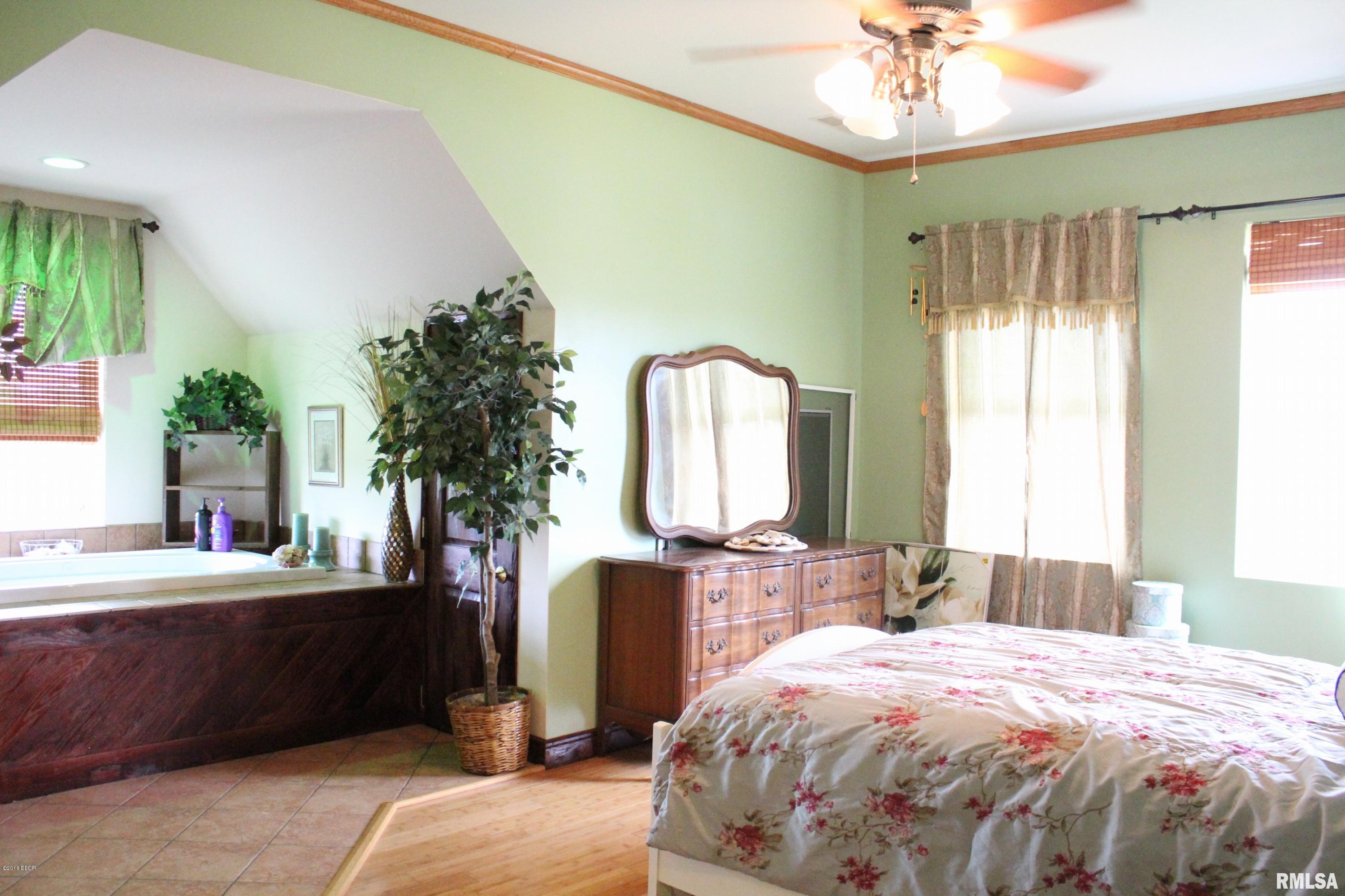 6156 Chautauqua Road Murphysboro, IL 62966 - Photo 20 of 47