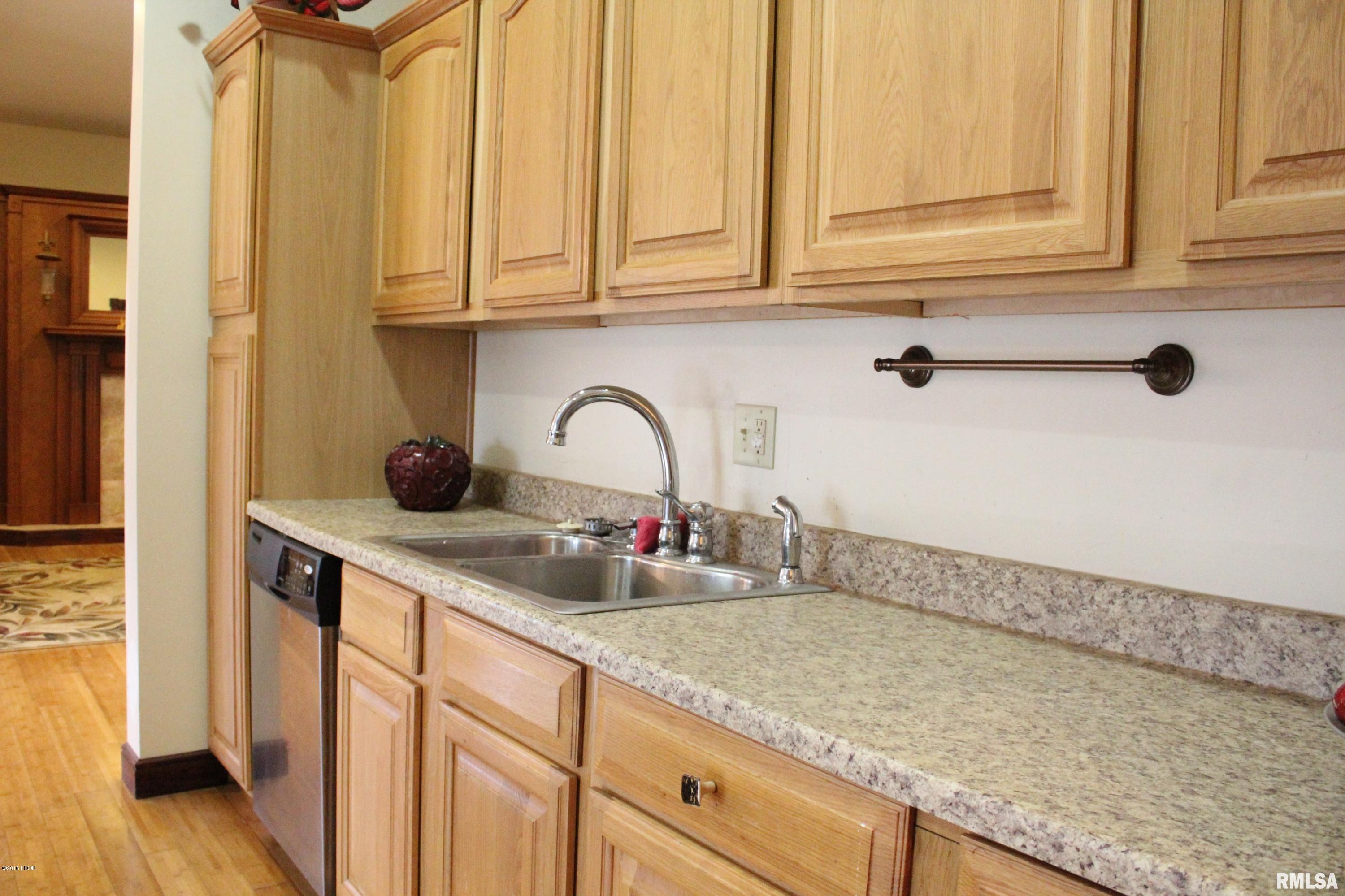 6156 Chautauqua Road Murphysboro, IL 62966 - Photo 8 of 47